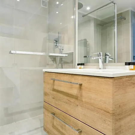 Rue Montorgueil - Les Halles Apartment